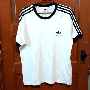 Classic Adidas Lined black and white T-Shirt